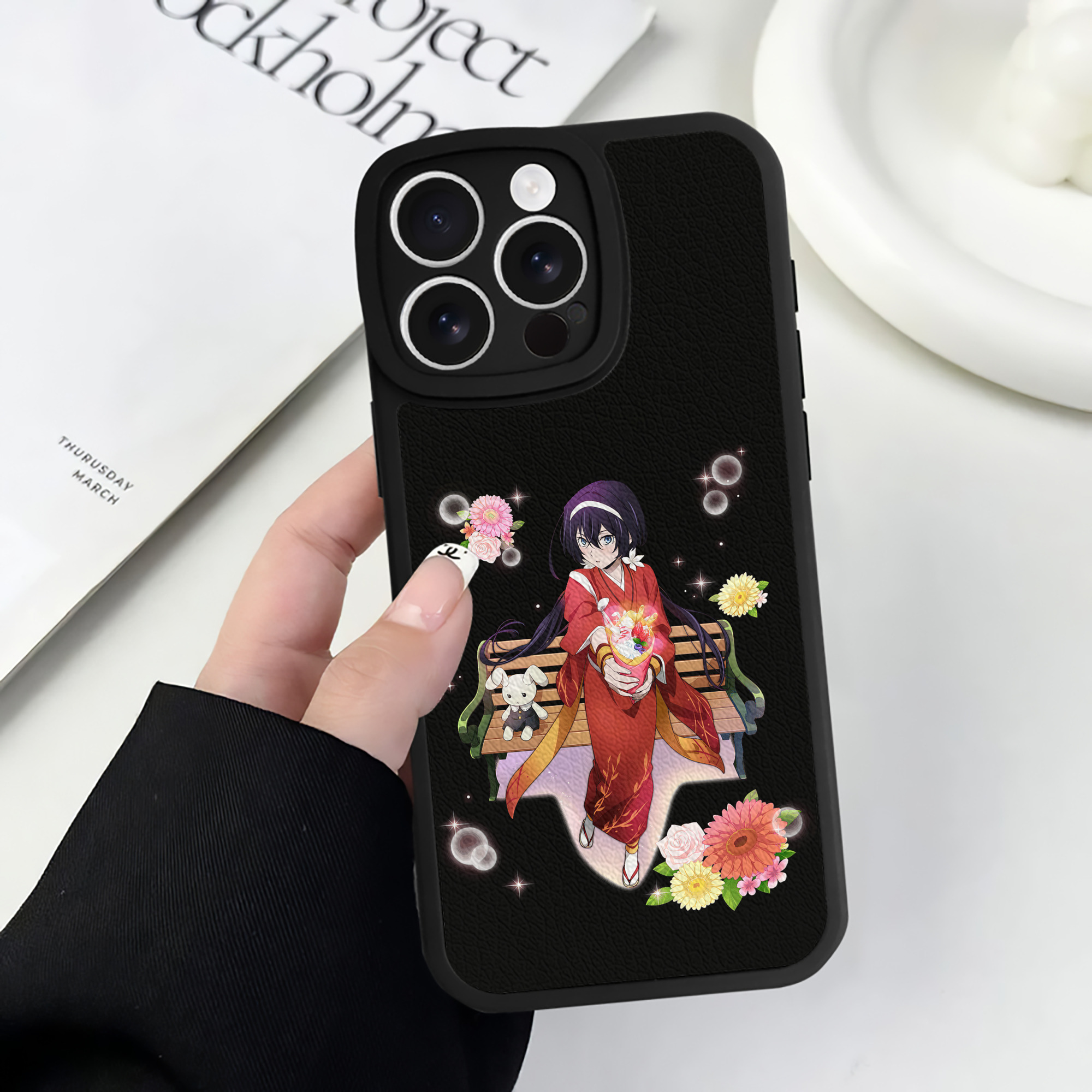 （画像用） 文豪ストレイドッグス Bungo Stray Dogs 【iPhone 16シリーズ対応】シリコンスマホケース（レザー調） 材質：シリコン